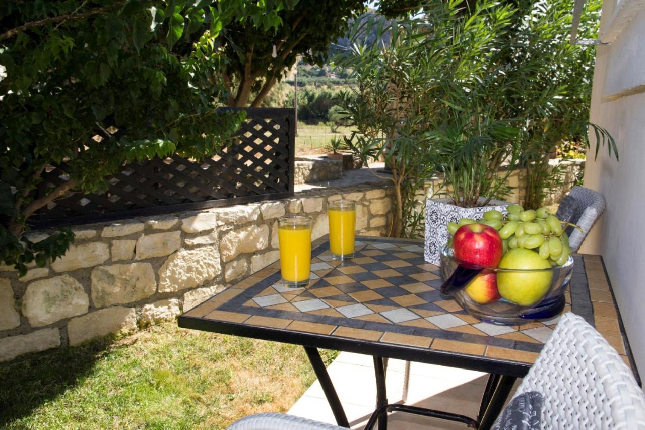 Villa Nopigia Homeleader Extérieur photo